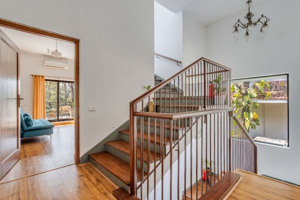 Image Title Goes Here